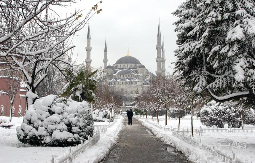 مسجد آبی استانبول در زمستان 